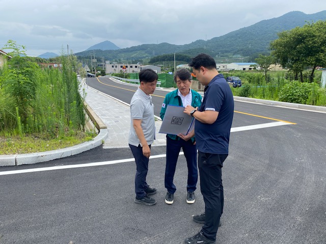 의창구청장 읍면지역 도로정비공사 현장 점검  