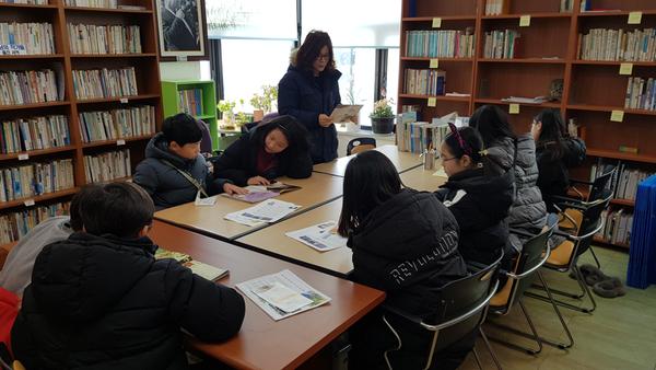 전안초등학교 도서부 방문