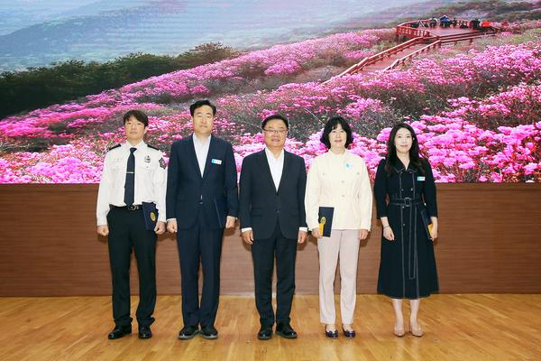 홍남표 창원특례시장, 직원들과 소통하는 5월 정례조회 개최