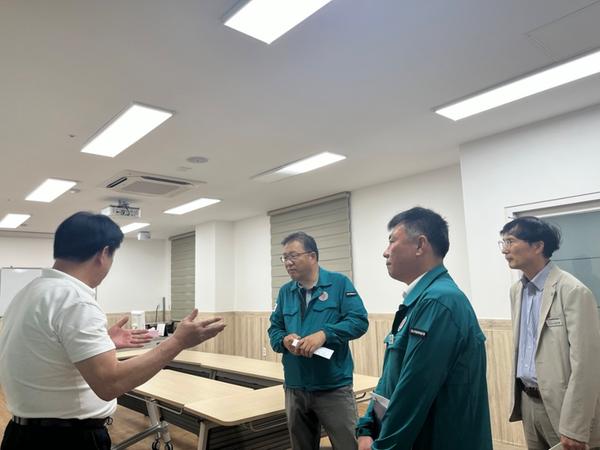 장금용 창원시 제1부시장,  폭염 속 창원 이동노동자 쉼터 현장 격려 방문