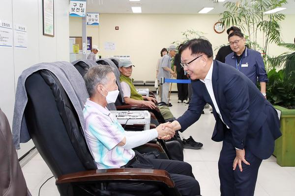 홍남표 창원특례시장, 추석 앞두고 3일째 민생현장 살펴 