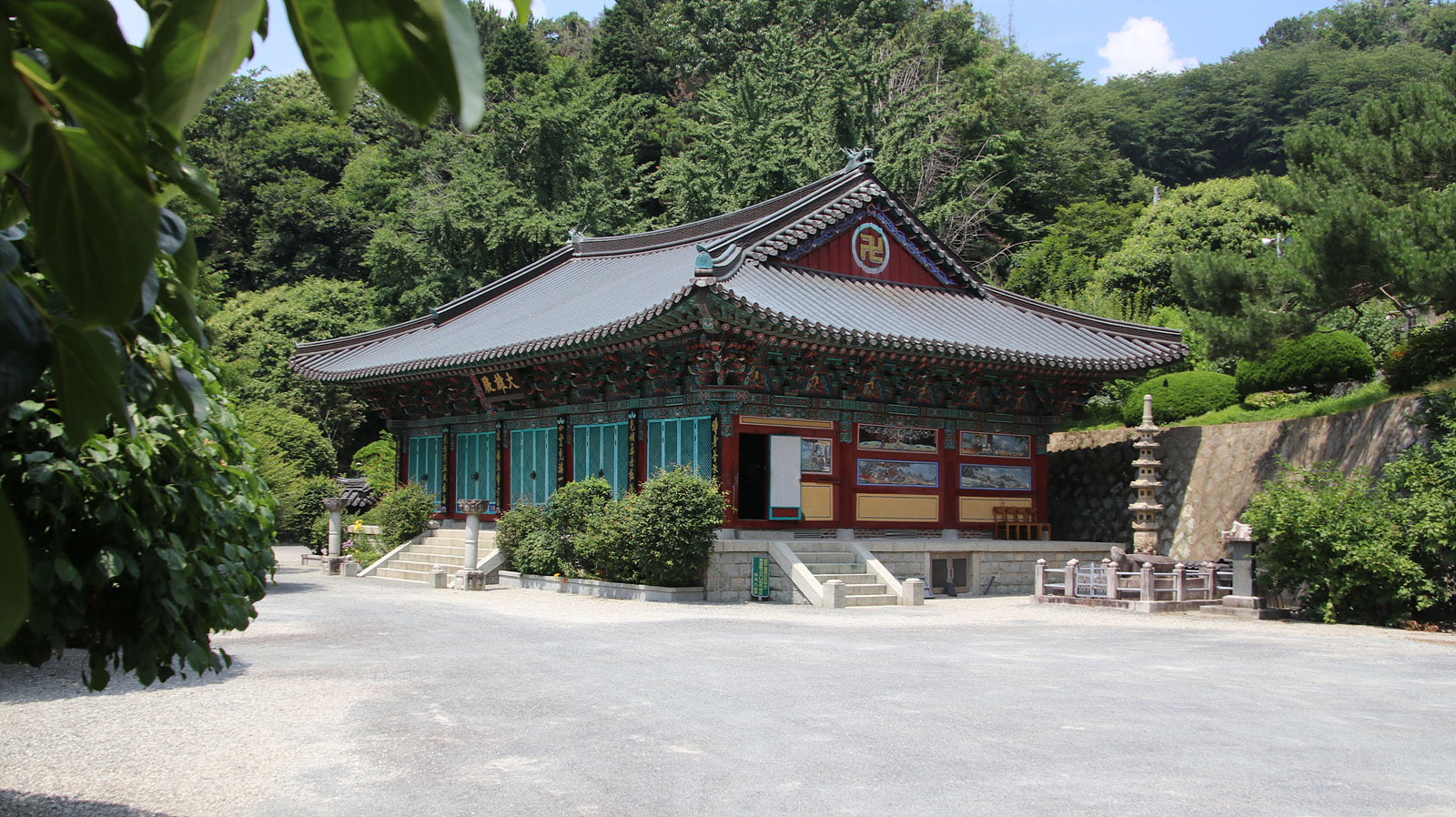 청연암 전경